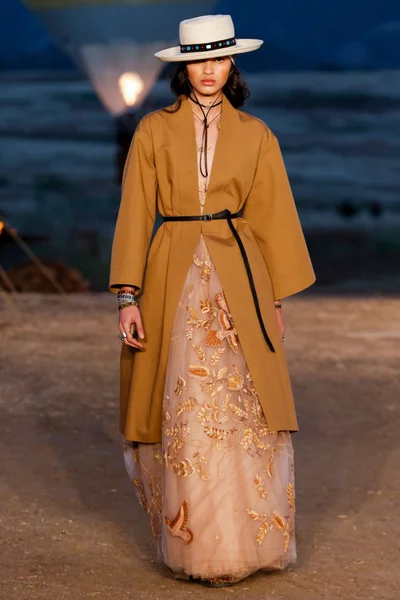 Look 84